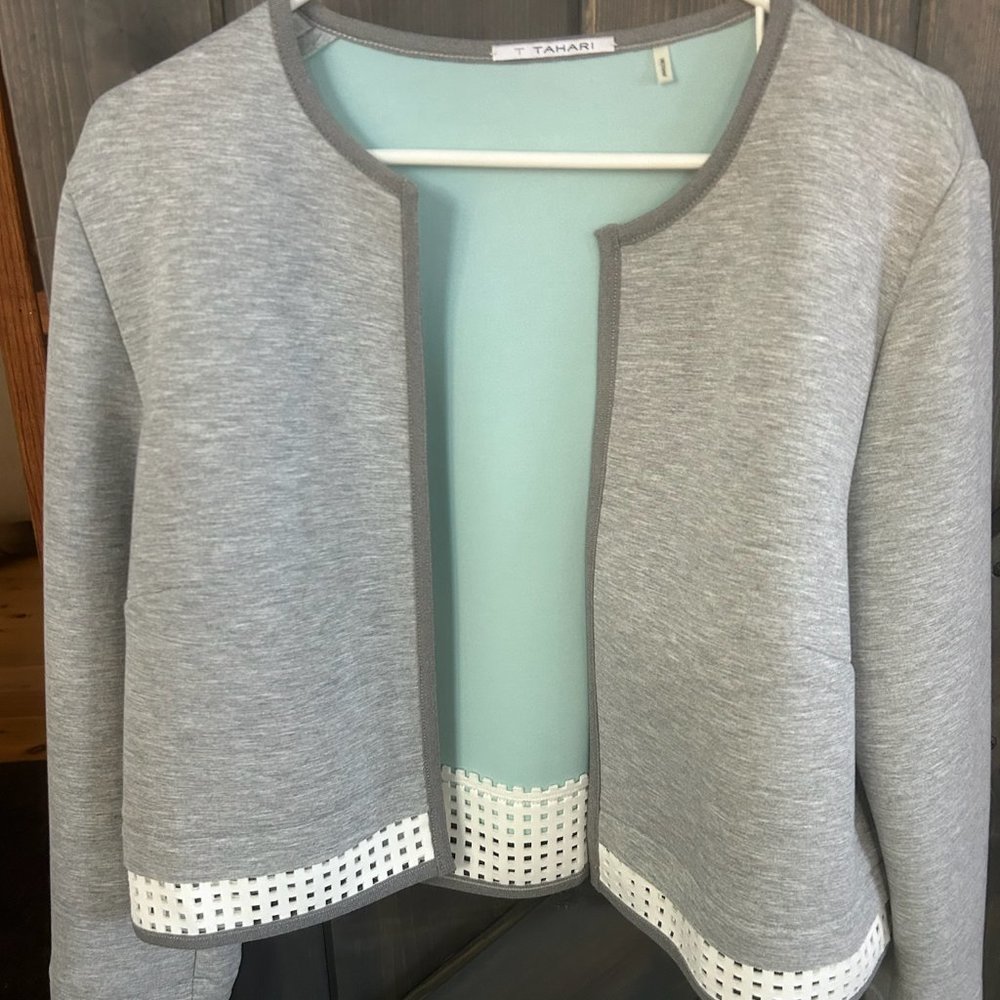 Jacket Grey and White size medium
